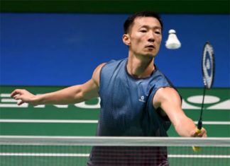 Lee Hyun-il has defied the years and badminton logic for a long time. (photo: AFP)