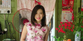 Goh Liu Ying is celebrating Chinese New Year with her grandfather. (photo: Goh Liu Ying's Facebook)