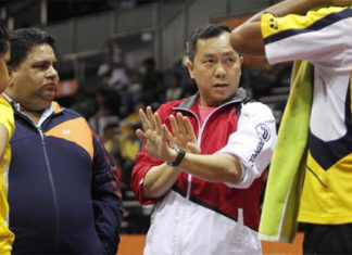Good luck to Tan Kim Her (second from right) in his future endeavors. (photo: BAI)