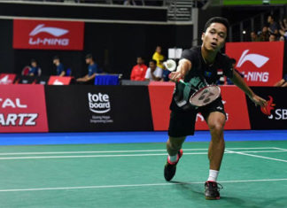 Anthony Sinisuka Ginting shocks Chou Tien Chen to reach Singapore Open final. (photo: Desmond Wee)