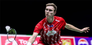 Wish Viktor Axelsen a speedy recovery. (photo: Shi Tang/Getty Images)