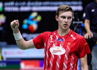 Wish Viktor Axelsen a speedy recovery. (photo: Shi Tang/Getty Images)