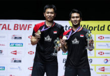 Hendra Setiawan/Mohammad Ahsan win their third world championships title as a pair. (photo: Shi Tang/Getty Images)
