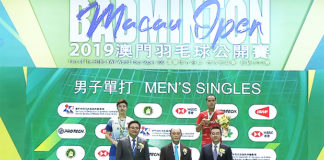 Sitthikom Thammasin (red jersey) wins the 2019 Macau Open title.