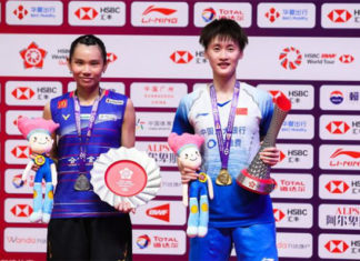 Chen Yu Fei (R) seals year-end number one BWF ranking. (photo: Xinhua)