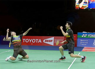 Teo Ee Yi (L) and Ong Yew Sin celebrates after their Thailand Masters win.