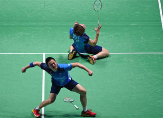 Aaron Chia (front) feeling positive about the 2020 Badminton Asia Team Championships. (photo: AFP)
