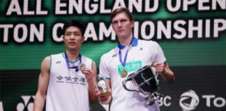 Viktor Axelsen gets a €250 Euro fine from BWF for breaking the BWR GCR Clothing Regulations. (photo: Xinhua)