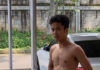 Anthony Sinisuka Ginting shows off six-pack abs. (photo: Herry IP's Instagram)