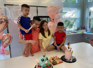 Wish Wong Mew Choo a Happy Birth Day! (photo: Lee Chong Wei's Facebook)