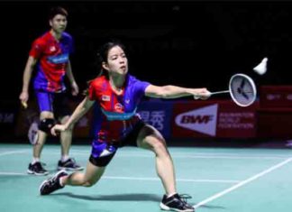 Wish Shevon Jemie Lai (front) a quick recovery from the dengue fever. (photo: Shi Tang/Getty Images)