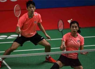 Goh Liu Ying (front) is looking forward to joint training with BAM players. (photo: AFP)