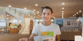 Tai Tzu Ying promotes literacy and reading in Kaohsiung Main Public Library. (photo: Kaohsiung Main Public Library)