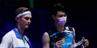 Lee Zii Jia (R) and Viktor Axelsen together on 2021 All England podium. (photo: Adrian Dennis/AFP via Getty Images)