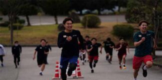 Kento Momota makes strong progress in the training camp. (photo: Japan Times)