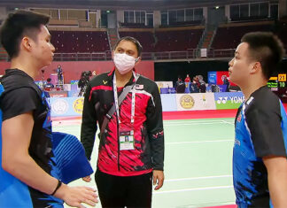 Soh Wooi Yik (L), Flandy Limpele (M), and Aaron Chia are busy preparing for the Tokyo Olympics.