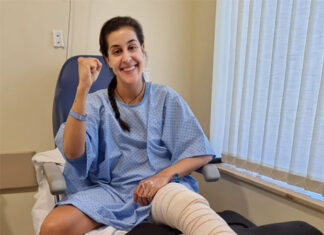 Carolina Marin poses for picture after her surgery. (photo: Carolina Marin's Twitter)