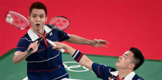 Aaron Chia/Soh Wooi Yik record first win in their Olympics debut on Saturday. (photo: Alexander Nemenov/AFP)