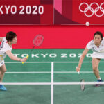 Sayaka Hirota plays with knee braces at the 2020 Tokyo Olympics. (photo: Lintao Zhang/Getty Images)