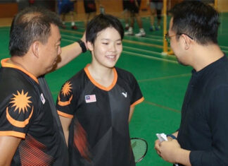 Wish Goh Jin Wei (middle) all the best in her future endeavors. (photo: Goh Jin Wei's YouTube video)