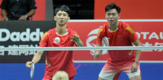 Han Cheng Kai (top left) retires from badminton at 23 years of age. (photo: Weibo)