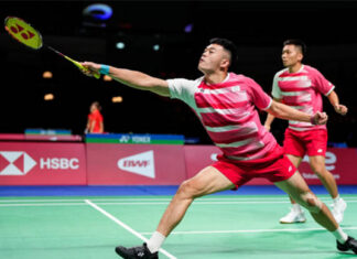 Lee Yang/Wang Chi-lin score the second point for Chinese Taipei against Thailand. (photo: Shi Tang/Getty Images)