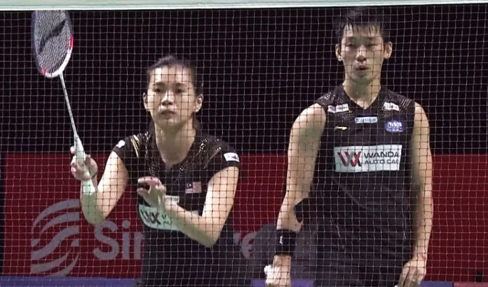 Chan Peng Soon/Goh Liu Ying advance to the 2021 Indonesia Open quarter-finals. Chan Peng Soon/Goh Liu Ying advance to the 2021 Indonesia Open quarter-finals.