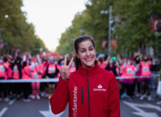 Wish Carolina Marin a quick recovery and hope to see her on badminton court next February. (photo: AFP)