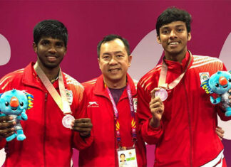 Tan Kim Her and Mulyo Handoyo could return to India as badminton coaches. (photo: Tan Kim Her's Facebook)
