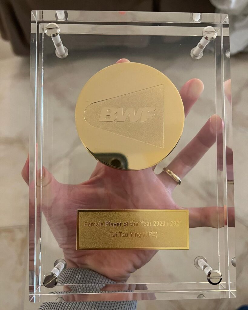 Tai Tzu Ying and 2021 BWF Female Players of the Year Award. (photo: Tai Tzu Ying's Instagram)