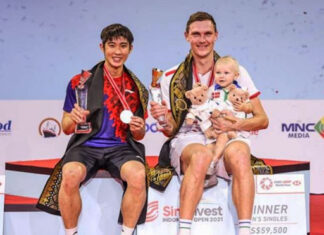Loh Kean Yew is set to spar with Viktor Axelsen again in Dubai after the 2021 World Championships. (photo: AFP)