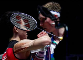 Viktor Axelsen shows support for Lee Zii Jia and Goh Jin Wei after the Malaysians received a 2-year-ban from BAM. (photo: Shi Tang/Getty Images)