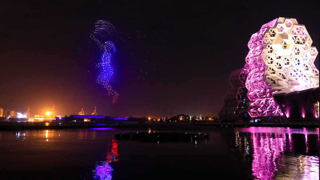 The amazing drone light show creates a portrait of Tai Tzu Ying. (photo: Kaohsiung City)
