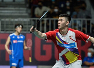 Lee Zii Jia gives Malaysia a strong start in the first Group B tie against Singapore. (photo: Bernama)