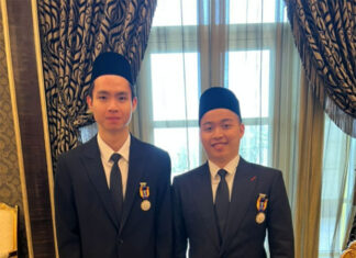 Congratulations to Aaron Chia/Soh Wooi Yik for receiving the Kesatria Mahkota Wilayah (KMW) award. (photo: Aaron Chia's Instagram)