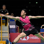 Lee Zii Jia powers past Lakshya Sen 21-17, 21-8 in the 2022 Thomas Cup quarter-finals. (photo: Shi Tang/Getty Images)