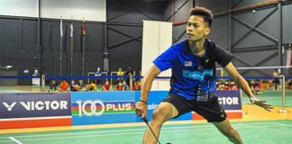 Shaqeem Eiman Shahyar scores the winning point for Malaysia in the 2021 SEA Games men's team semi-final tie between Malaysia and Singapore. (photo: Bernama)