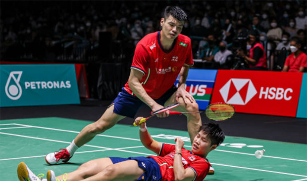 Wang Yi Lyu/Huang Dong Ping are being split-up temporarily. (photo: Shi Tang/Getty Images) Wang Yi Lyu/Huang Dong Ping are being split-up temporarily. (photo: Shi Tang/Getty Images)