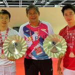Marcus Fernaldi Gideon (L) and Kevin Sanjaya Sukamuljo (R) pose for pictures with Herry Iman Pierngadi. (photo: Herry Iman Pierngadi's IG)