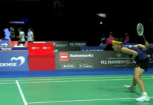 Scorpion-style defense from Tai Tzu Ying. (photo: BWF)
