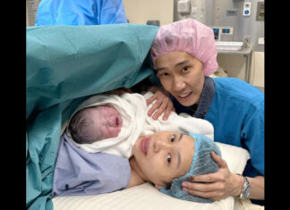 Lee Chong Wei & Wong Mew Choo welcome their third child. (photo: Lee Chong Wei' FB)