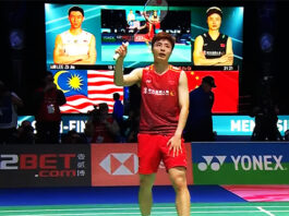 Shi Yuqi thanks the crowd after winning the 2023 All England semi-final match against Lee Zii Jia! (photo: YouTube)