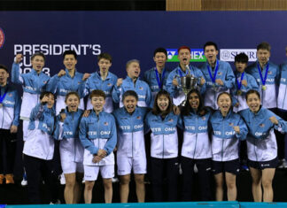 Lee Zii Jia poses with other players who competed at the 2023 President's Cup. (photo: Sin Chew)