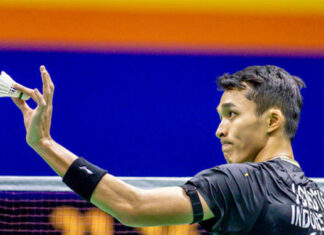 Jonatan Christie survives a spirited challenge from Ng Tze Yong in the 2023 Hong Kong Open semi-finals. (photo: Eurasia/Getty Images)