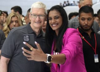 PV Sindhu is the highest-paid female badminton player in 2023. (photo: Associated Press)