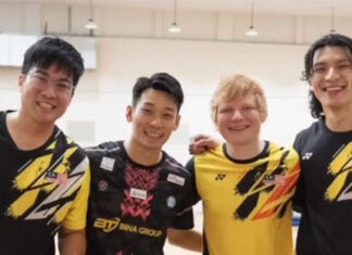A snapshot featuring Chan Peng Soon and Ed Sheeran. (Photo: Chan Peng Soon's Facebook)