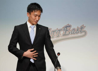 Kento Momota will retire from the Japanese national badminton team after completing the 2024 Thomas Cup Finals. (Photo: AFP)