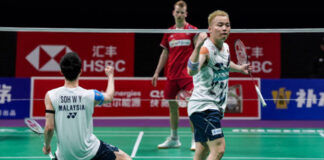 Aaron Chia (right) and Soh Wooi Yik (left), celebrate their victory after defeating the Danish pair, Kim Astrup/Anders Skaarup Rasmussen, in the Group D match of the 2024 Thomas Cup Badminton Championship. (Photo: Bernama)
