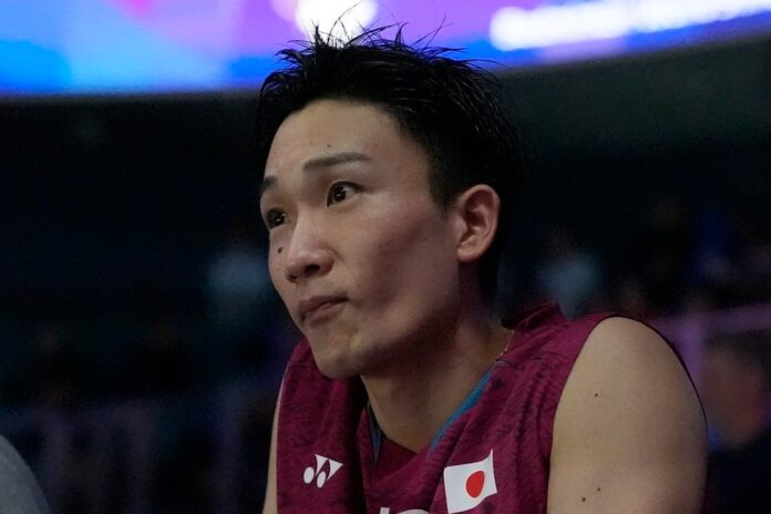 Kento Momota looks disappointed to not able to play his farewell match. (Photo: Chengdu 2024)