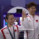 Liu Yuchen proposes to Huang Yaqiong at the 2024 Paris Olympics. (Photo: BadmintonPlanet.com)